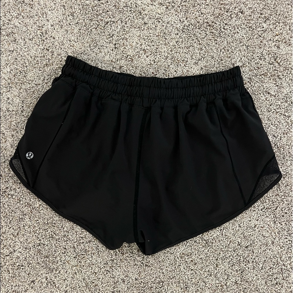 LULULEMON HOTTY HOT SHORTS